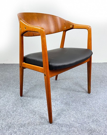 Nordic Mid-Century Desk Chair